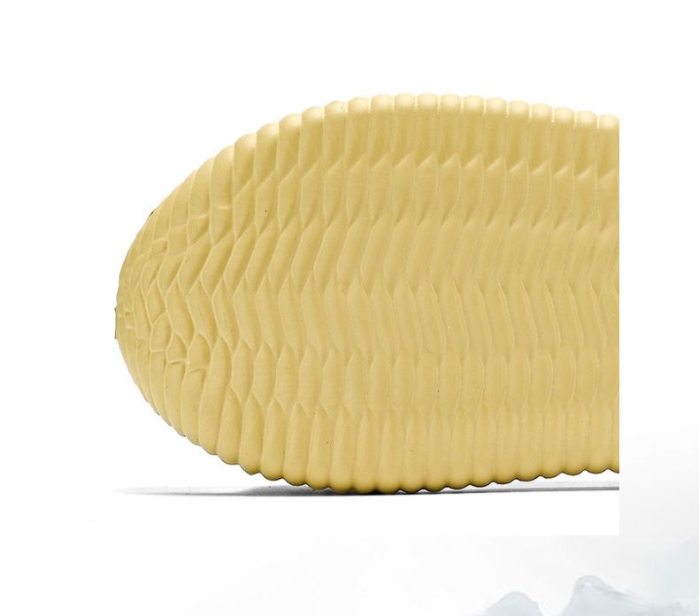 Sandal Men Sandal Shoe Summer Oversized Woven Trendy Shoes for Men EVA Hand Woven Sandals Couple Ethnic Style Grass Shoes Hollow out Breathable Driving Sandals