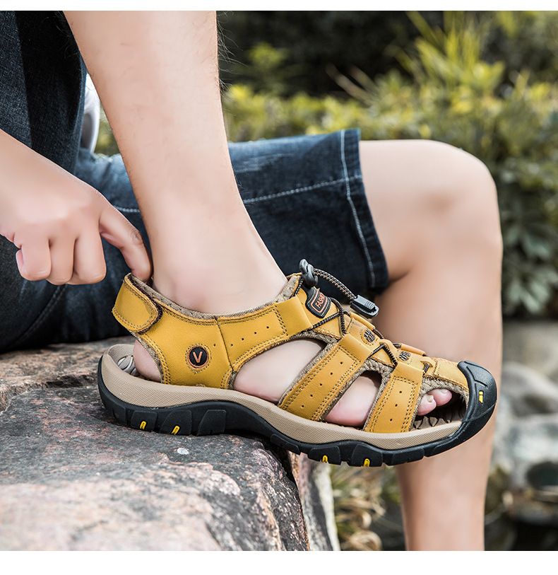 Sandal Men Sandal Shoe Large Sandals Men's Summer Breathable Leather Beach Shoes Hand Sewn Cowhide Sandals