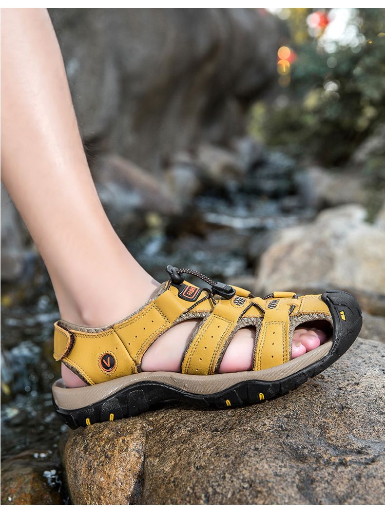 Sandal Men Sandal Shoe Large Sandals Men's Summer Breathable Leather Beach Shoes Hand Sewn Cowhide Sandals