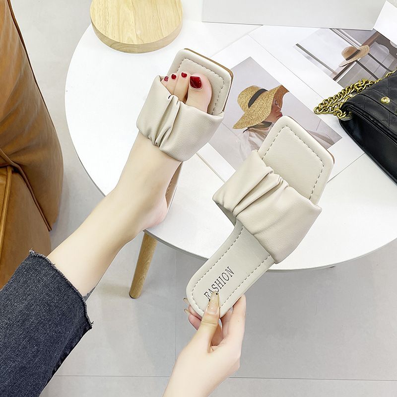 Slipper Lady Women Fanshionable Flat Heeled Slippers Women's New Summer Outerwear Fashion Wrinkle Sandals Square Toe Fairy Style Mules Clogs