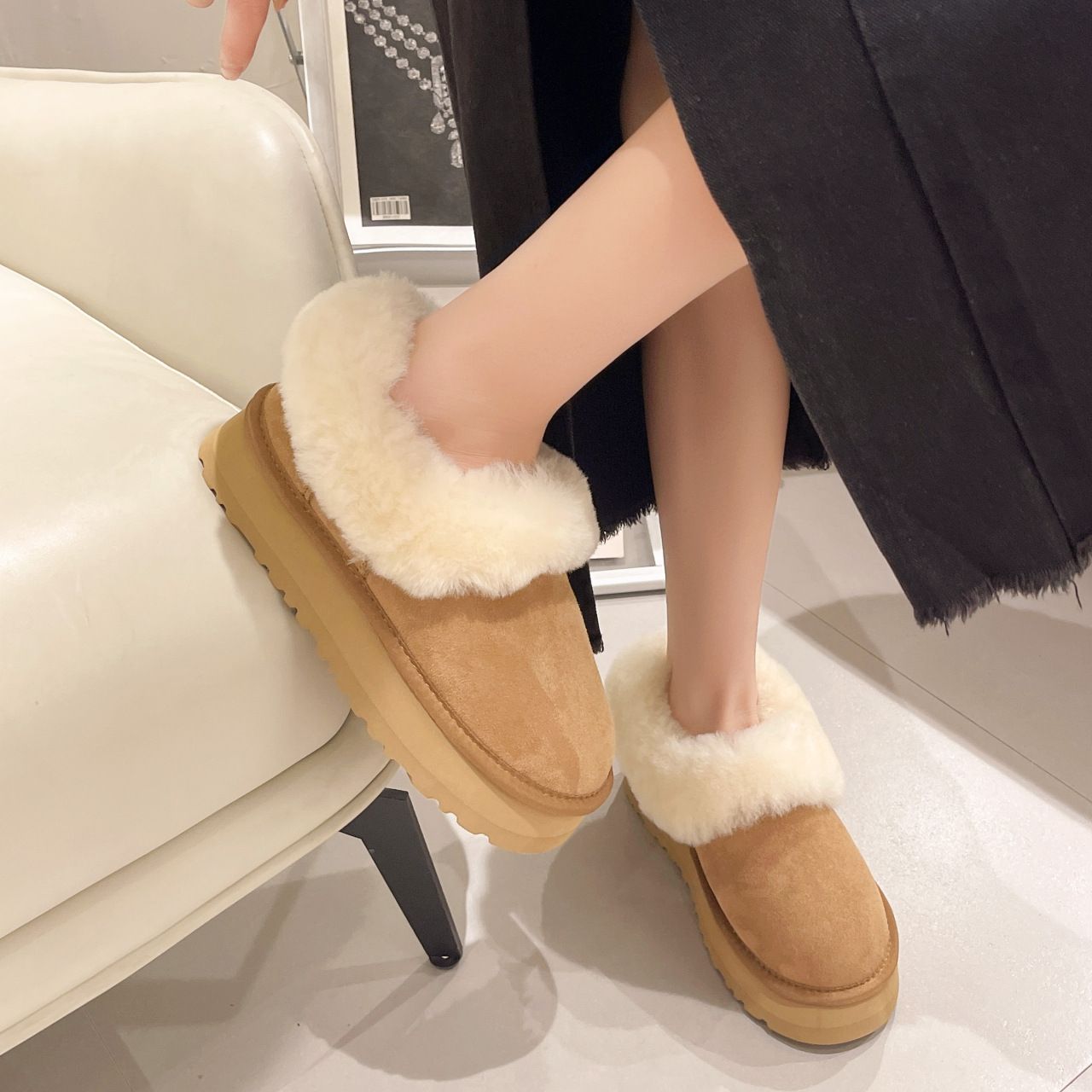 Snow Boots Women's Winter Thick Soled Round Toe Short Tube Slip on Bread Shoes Plush Cotton Shoes