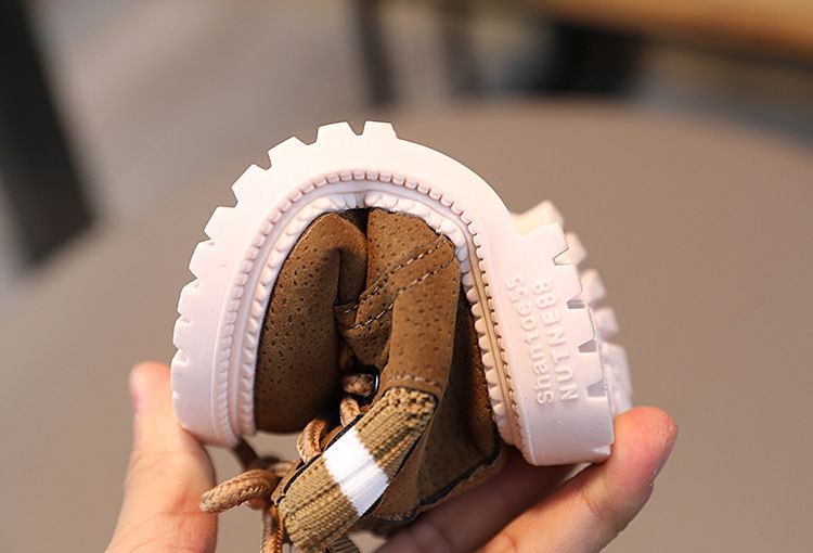 Autumn Winter New Style Little Boys' Fashionable Versatile Soft Bottom Anti Slip Boots Girls' Stylish Comfortable Casual Short Boots