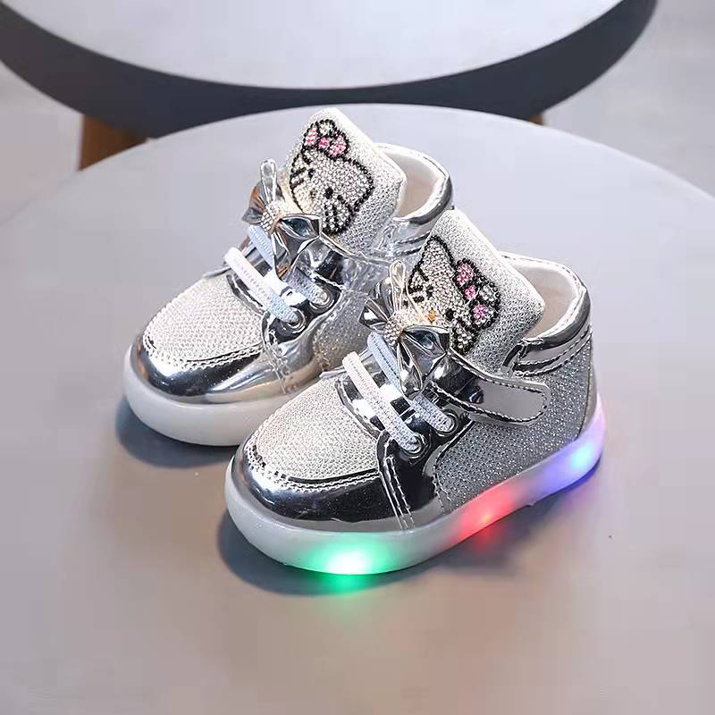 Spring Autumn Girls Princess Shoes with Rhinestones Breathable Lighting Shoes Children's Shoes Sports Shoes Casual Shoes