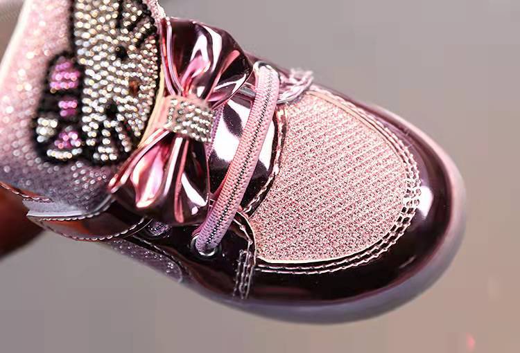 Spring Autumn Girls Princess Shoes with Rhinestones Breathable Lighting Shoes Children's Shoes Sports Shoes Casual Shoes
