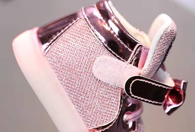Spring Autumn Girls Princess Shoes with Rhinestones Breathable Lighting Shoes Children's Shoes Sports Shoes Casual Shoes