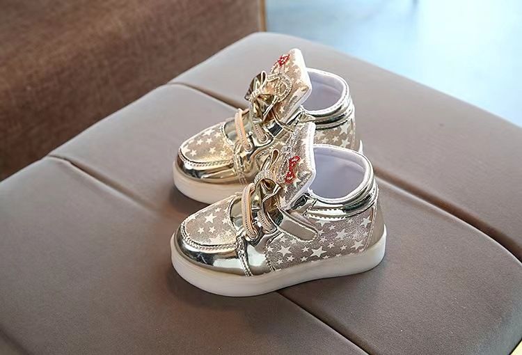 Boots Spring Autumn Little Girl Cartoon Bright Diamond Flash Light Shoes Boys' Breathable Glowing Leather Sneakers