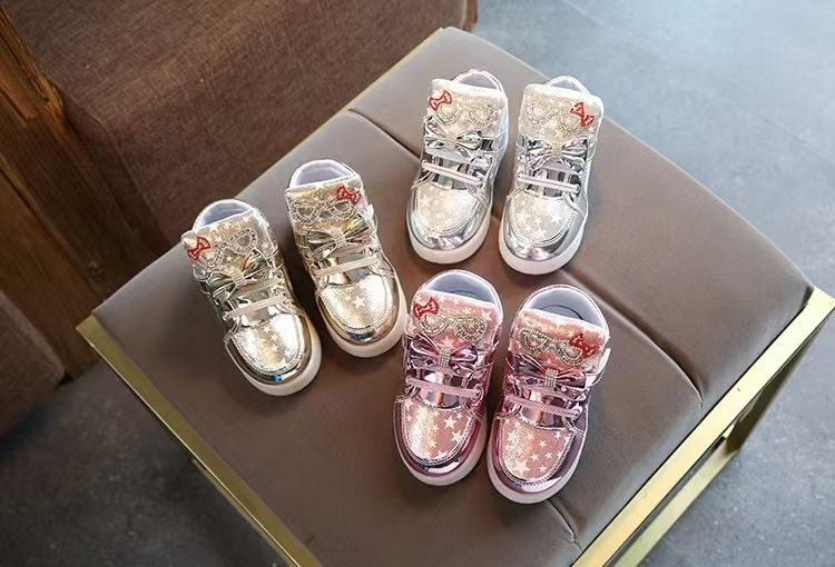 Boots Spring Autumn Little Girl Cartoon Bright Diamond Flash Light Shoes Boys' Breathable Glowing Leather Sneakers