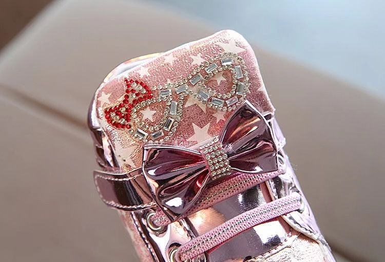 Boots Spring Autumn Little Girl Cartoon Bright Diamond Flash Light Shoes Boys' Breathable Glowing Leather Sneakers