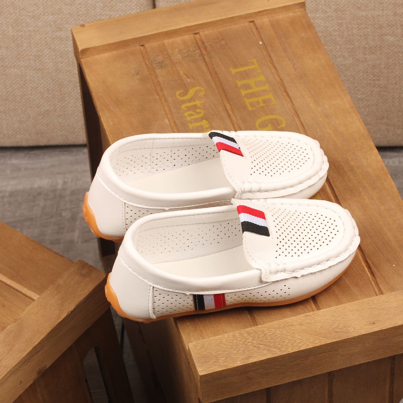 Loafer Kid New Girls' Anti Slip Bean Shoes Comfortable Baby Shoes for Boys Hollow Out Breathable Large Children's Shoes