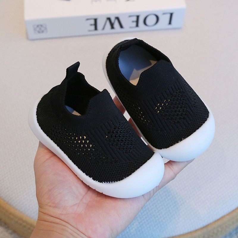 Baby Shoes Spring Summer New Children's Breathable Fly Woven Mesh Shoes Baby Anti-Collision Soft Soled Walking Shoes Candy Colored Casual Shoes for Boys Girls