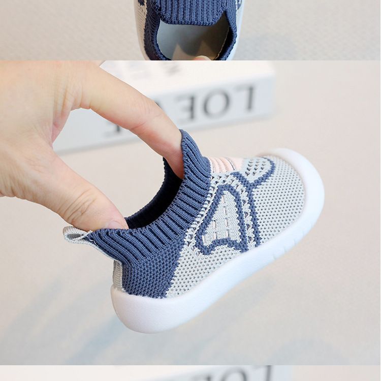 Baby Shoes Spring Autumn Children's Breathable Indoor And Outdoor Shoes Baby Soft Sole Anti-Collision Walking Shoes Fashionable Flyknit Mesh Shoes for Boys Girls