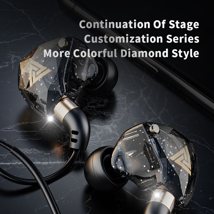 Wired Earphones Subwoofer Headphones Computer Games Wire Control with Microphone Sports Earphones in Ear Style