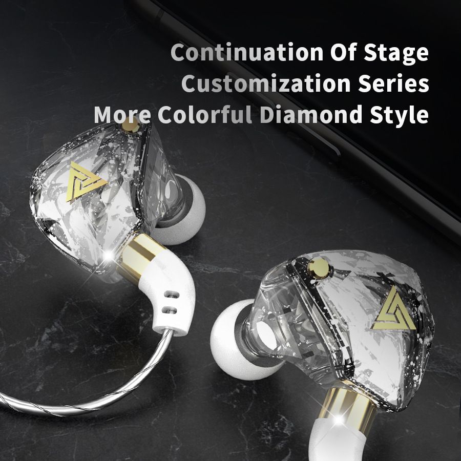 Wired Earphones Subwoofer Headphones Computer Games Wire Control with Microphone Sports Earphones in Ear Style