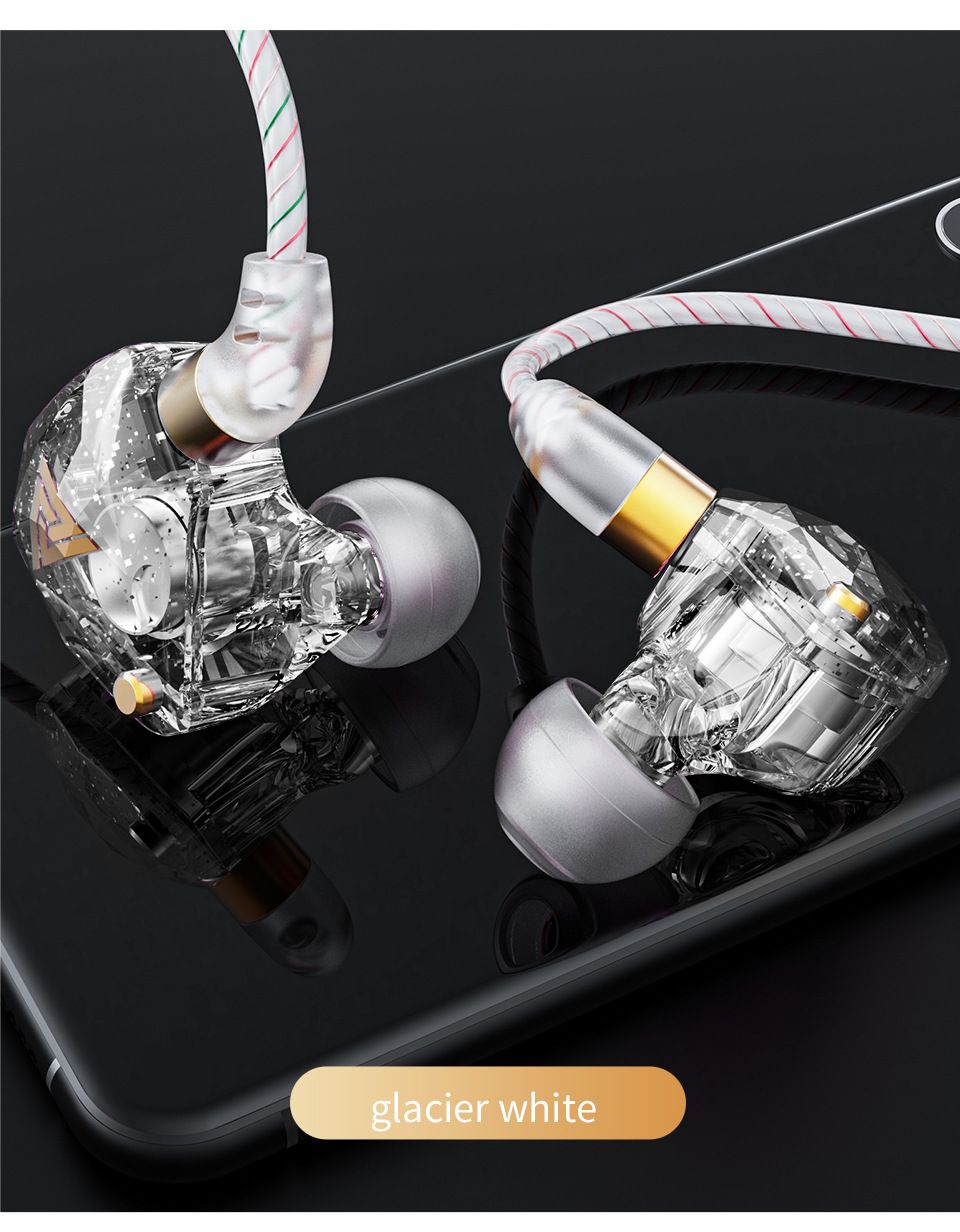 Wired Earphones Subwoofer Headphones Computer Games Wire Control with Microphone Sports Earphones in Ear Style