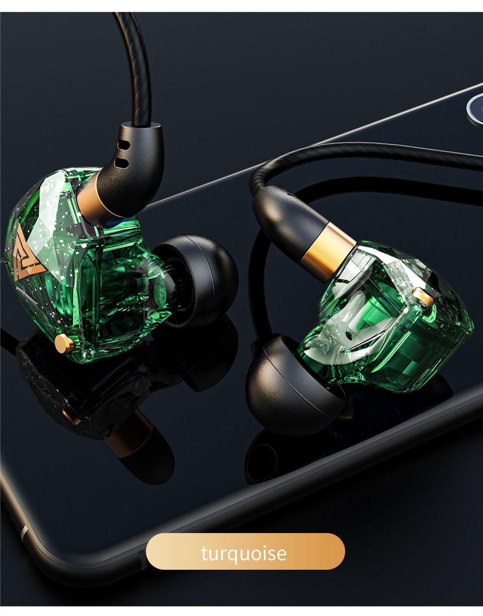 Wired Earphones Subwoofer Headphones Computer Games Wire Control with Microphone Sports Earphones in Ear Style