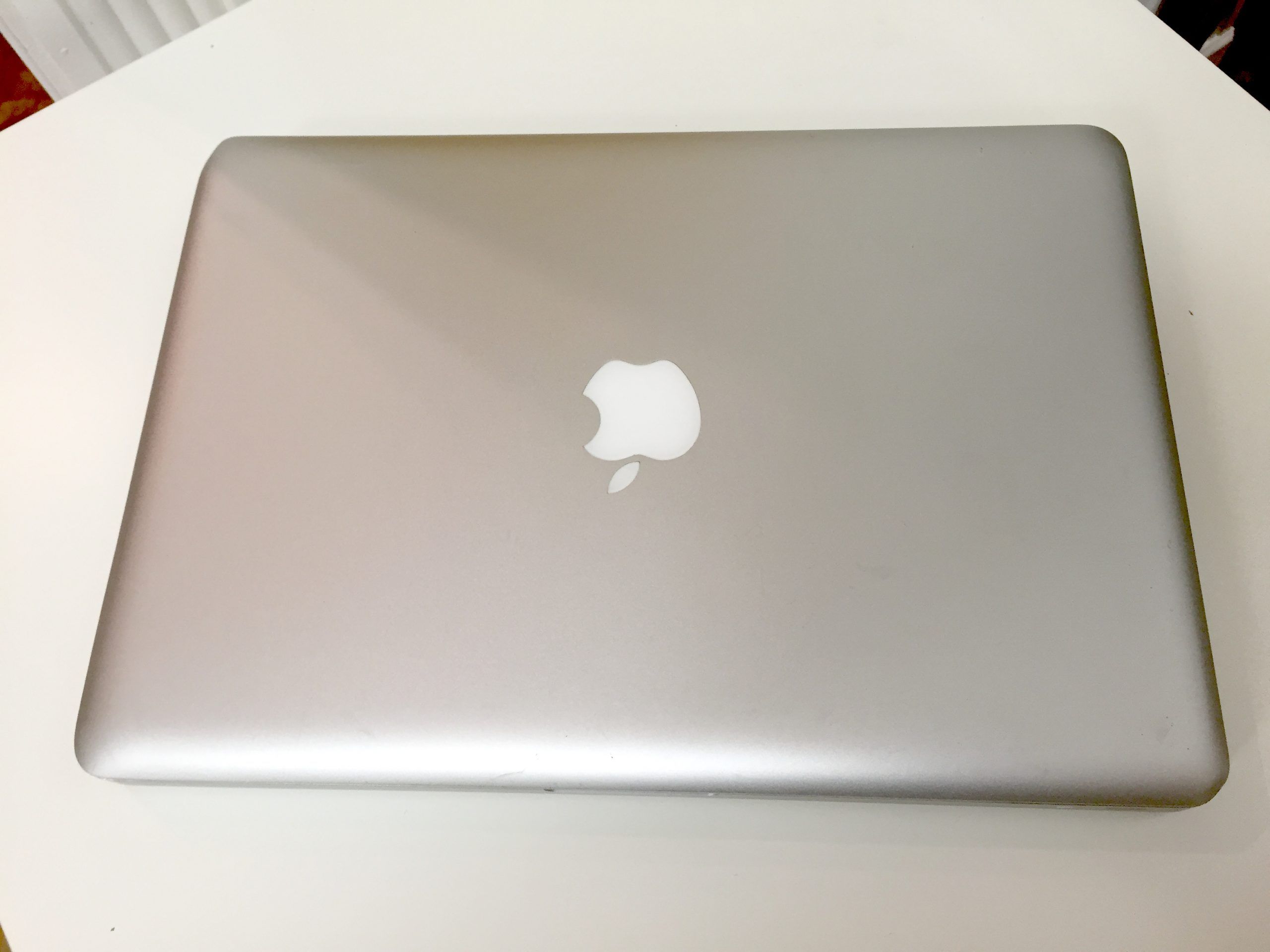 Refurbished Apple MacBook Pro 13" Core i7 2.8GHz 8GB RAM 256GB SSD (Mid 2012) Laptop Silver + Bag