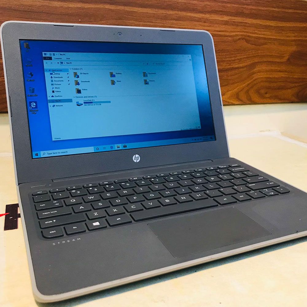 Refurbished HP Stream 11 Pro G4 11.6" Intel Celeron 4GB RAM 64GB SSD Ultra Slim Laptop Windows 10 Pro + Backpack Bag