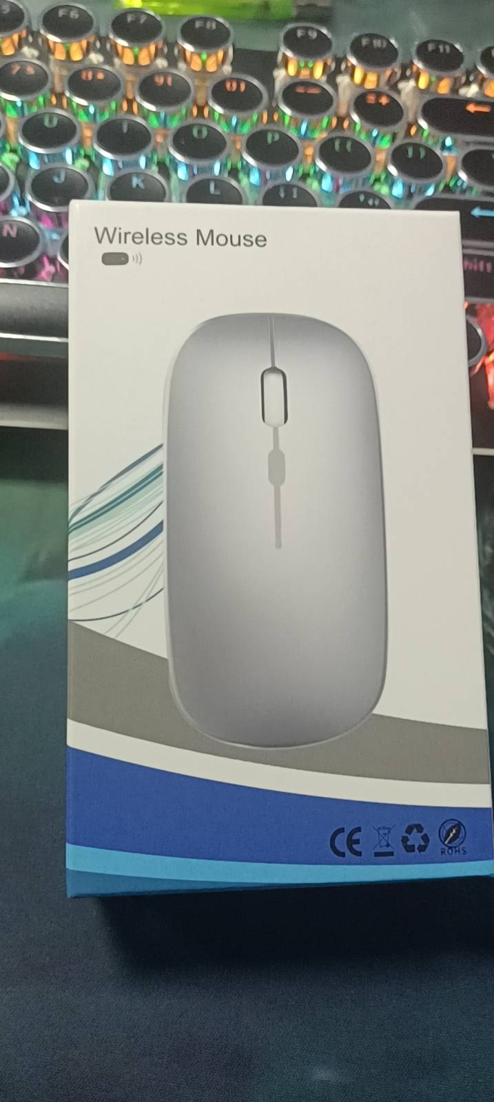 Portable Mini Ultra-thin Rechargeable Wireless Bluetooth Mouse Ergonomic TYPE-C Vertical Rechargeable Wireless Mouse for Laptops