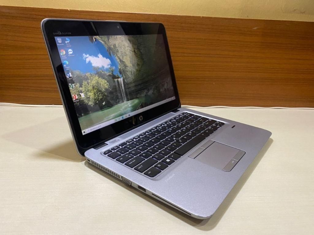 Refurbished HP EliteBook 820 G4 8GB 256GB SSD 12.6 Inch Core i5 7th Gen Windows 10 Pro Ms Office 2021 Ultraslim Laptop +Bag