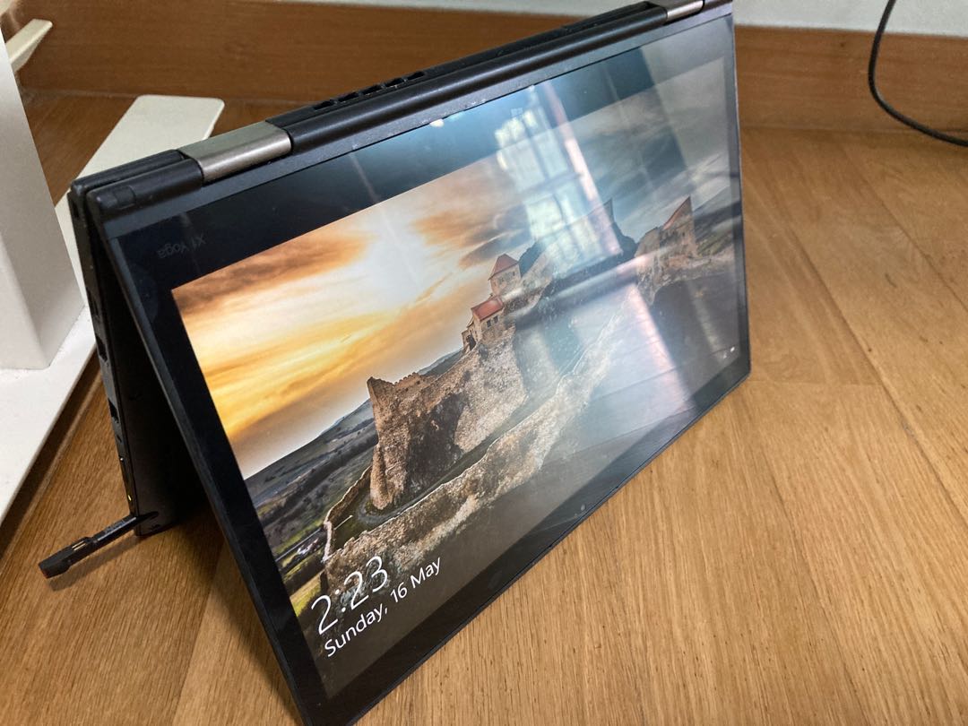 Lenovo ThinkPad X1 Yoga X360 Intel Core i7 6th Gen 8GB RAM 256GB SSD 14 Inch FHD Touchscreen 2 in 1 Convertible Windows 10 Pro Refurbished Laptop + Stylus Pen + Laptop Bag