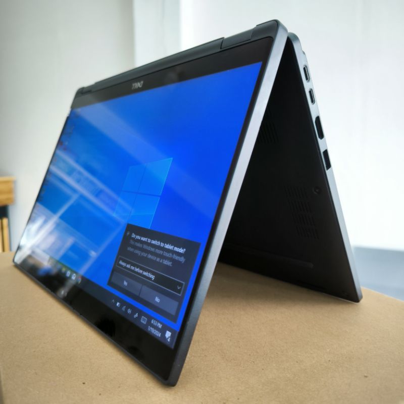 Refurbished  DELL Latitude 7390 X360 Core i5 8th Gen 8GB RAM 256GB SSD 13.3 Inch FHD Touchscreen 2 in 1 Convertible Windows 11 Laptop + Bag