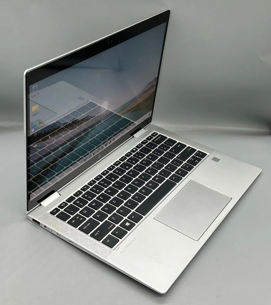 Refurbished HP Elitebook 1040 G5 X360 Core I7 16GB 512GB SSD 8th Generation 2in1 Convertible 14 Inch Touchscreen FHD ultraslim Windows 11 Laptop + Bag