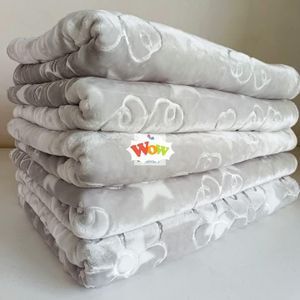 Ultra-Soft Baby Blanket – Warm, Cozy & Perfect for Everyday Use.