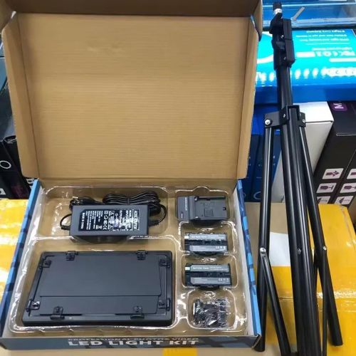 Professional Rechargeable Pro 800 LED Panel Light Photography, Studio Light 3200-6500K with Tripod Stand for Video Recording/Content Creation/Game Live Streaming Zoom