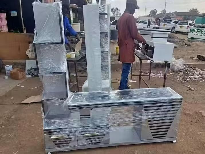 Classy Venezuela set TV Stand with a decor stand