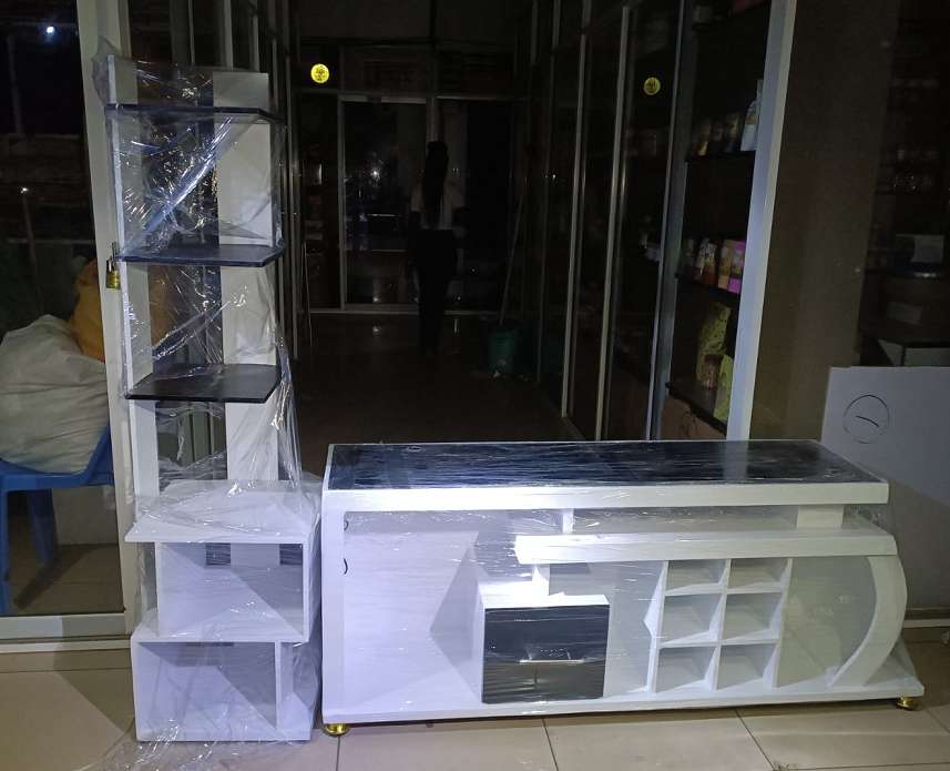 Classy Venezuela set TV Stand with a decor stand