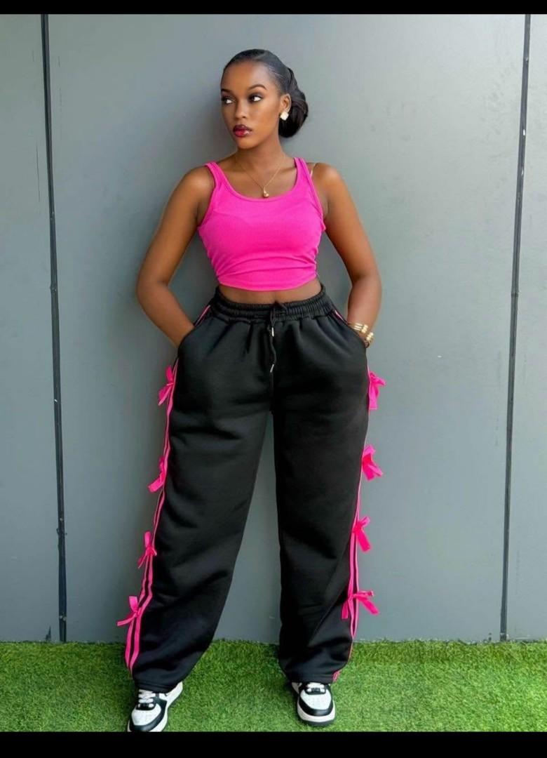 Women’s Two-Piece Casual Tracksuit – Crop Top & Jogger Pants