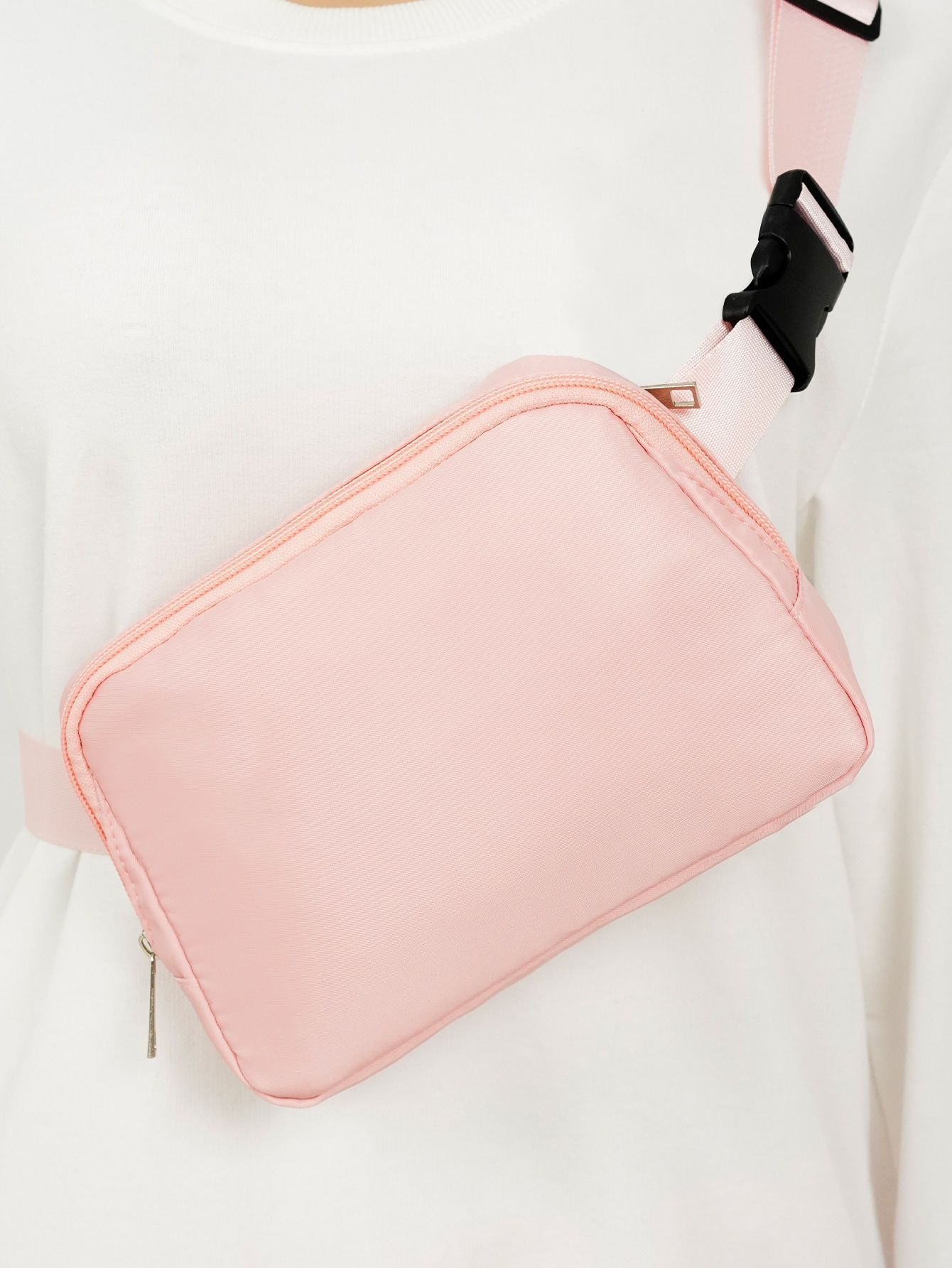 Popular women's waist bag, crossbody chest bag, men's and women's fashionable nylon waterproof sports waist bag
