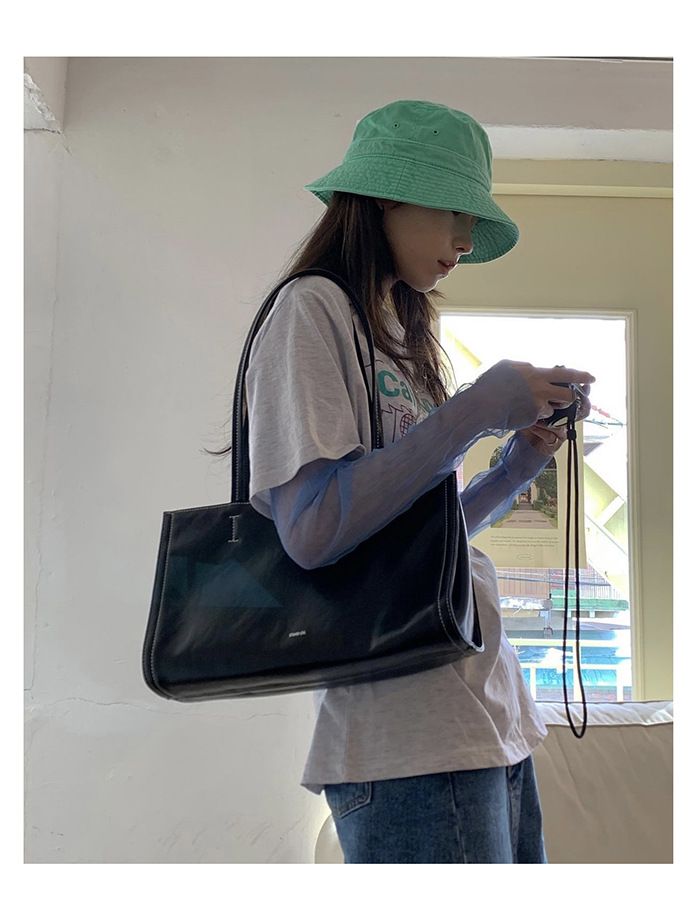 Korean early autumn new large capacity shoulder bag tote bag versatile women's bag trendy casual commuting big bag