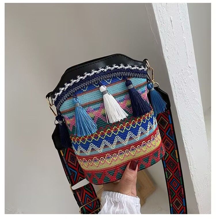 New fashionable women's bag crossbody bag ethnic style embroidered bag bucket bag small qipao bag