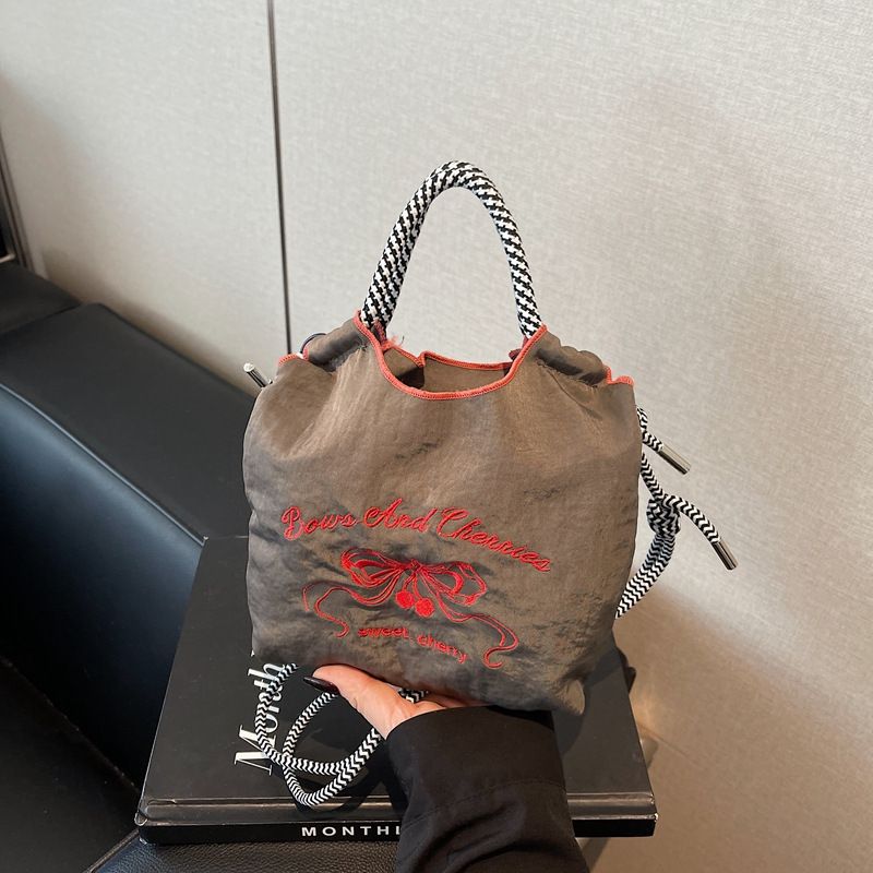 Bag for women 2025 new large capacity tote small shoulder bag butterfly embroidery handbag niche trend single shoulder crossbody bag