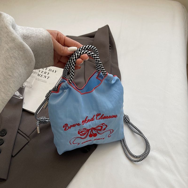 Bag for women 2025 new large capacity tote small shoulder bag butterfly embroidery handbag niche trend single shoulder crossbody bag