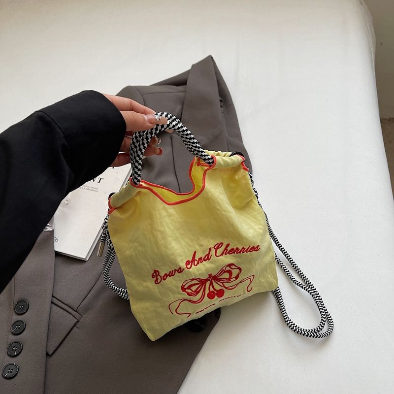 Bag for women 2025 new large capacity tote small shoulder bag butterfly embroidery handbag niche trend single shoulder crossbody bag
