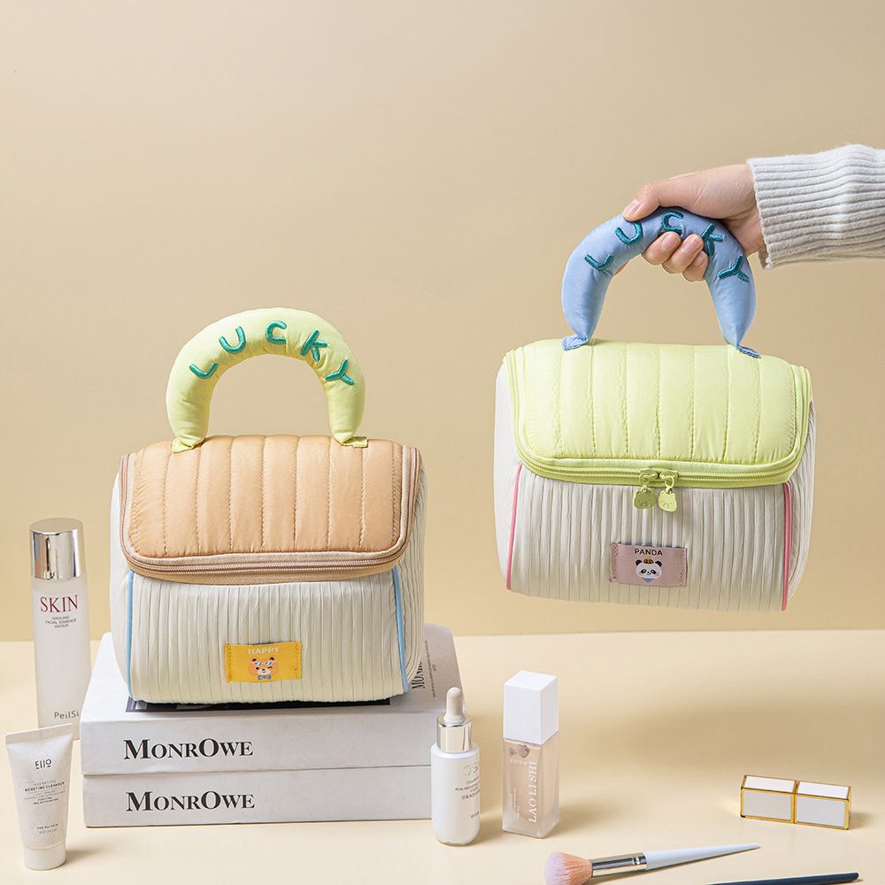 Cute house makeup bag, large capacity cabin wash bag, portable handheld storage bag, cloud like cartoon storage bag