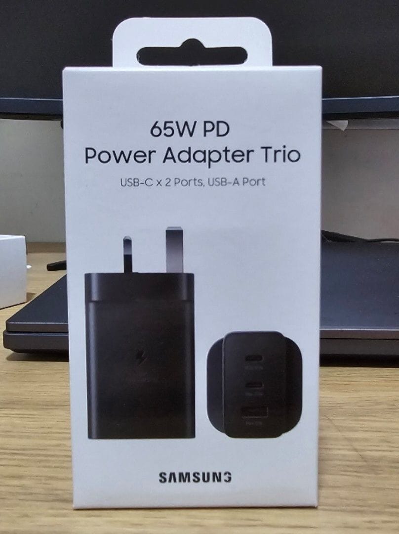 Samsung Complete Charger with a 65,25 watts Power Adapter "65 W PD" (USB-C) plus a C to C cable