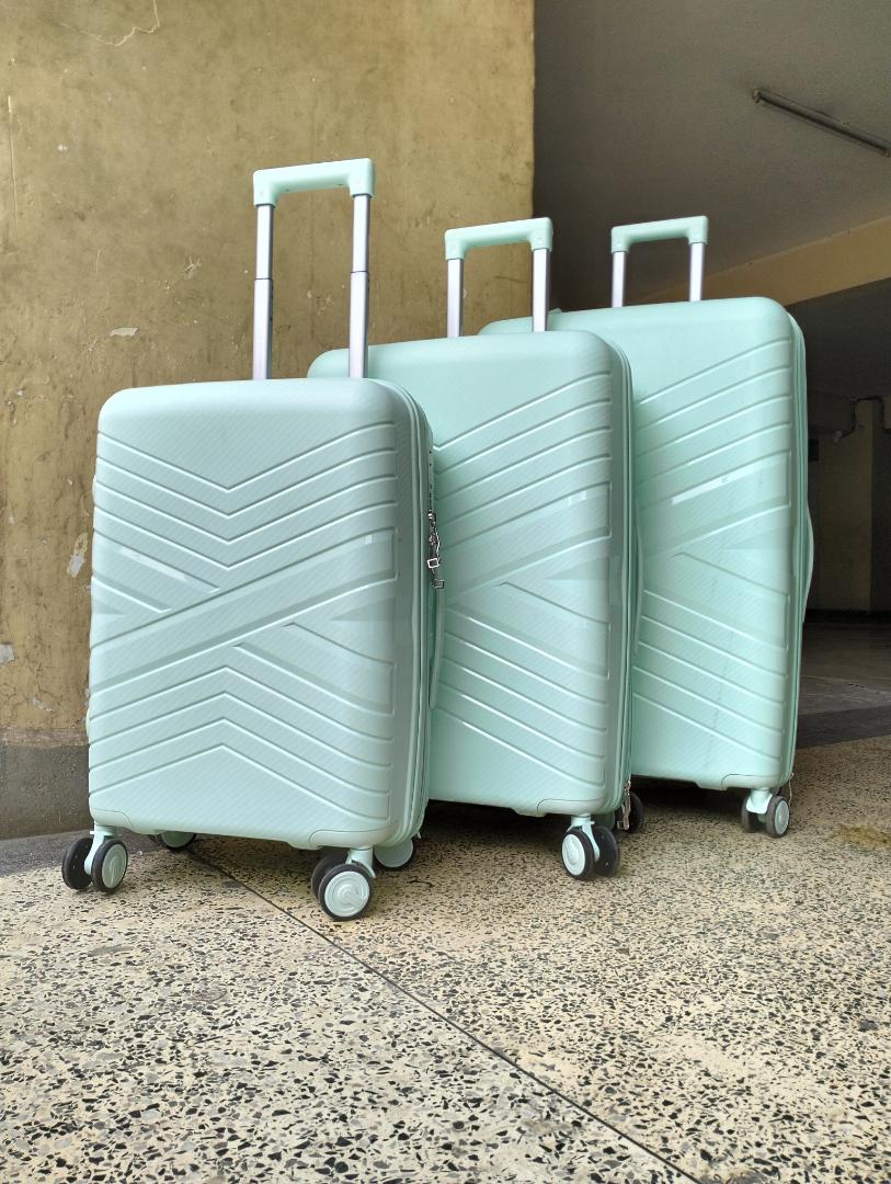 premium size 30 - 3-in-1 rubber suitcase set- unbreakable with TSA lock