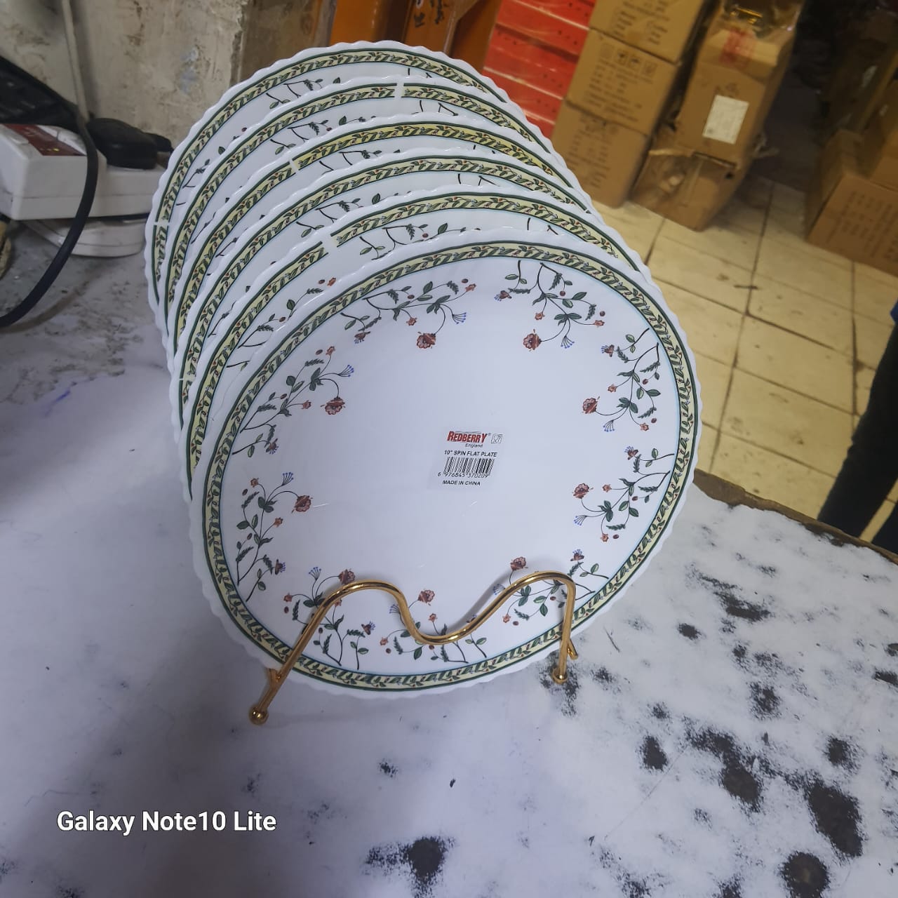 🍽️ Elegant Dining, Every Time!

Upgrade your table with this 6-piece 10" Ceramic Plate Set – perfect for everyday meals or stylish entertaining! ✨

✅ Durable & scratch-resistant

✅ Modern design with