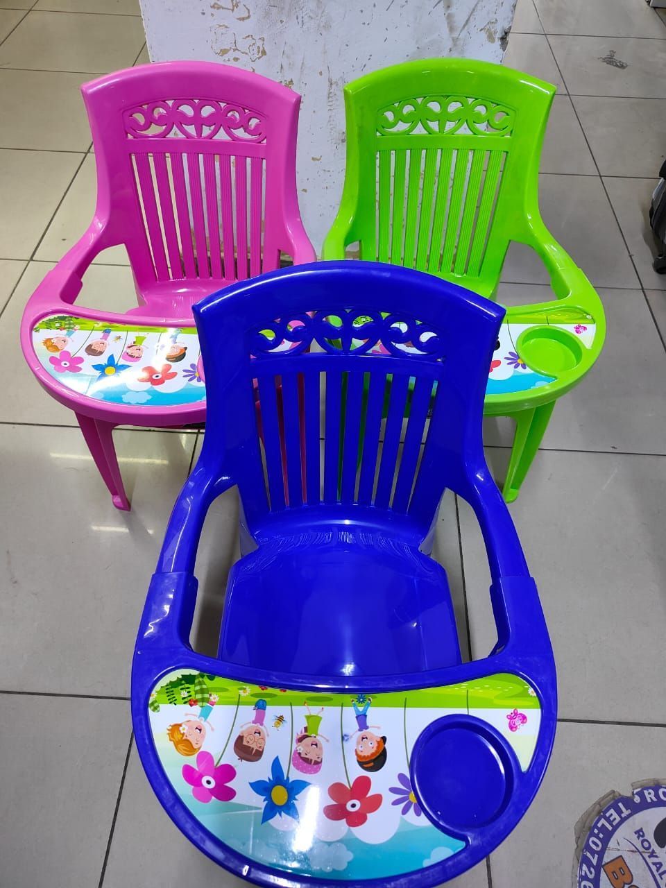 💫UNBEATABLE SAVINGS 🎯2IN1 KIDS FEEDING CHAIRPlastic Chair Provide safe seating for developing tots that you care for in your nursery, daycare or preschool. Complast Baby Plastic Chair are Well suite