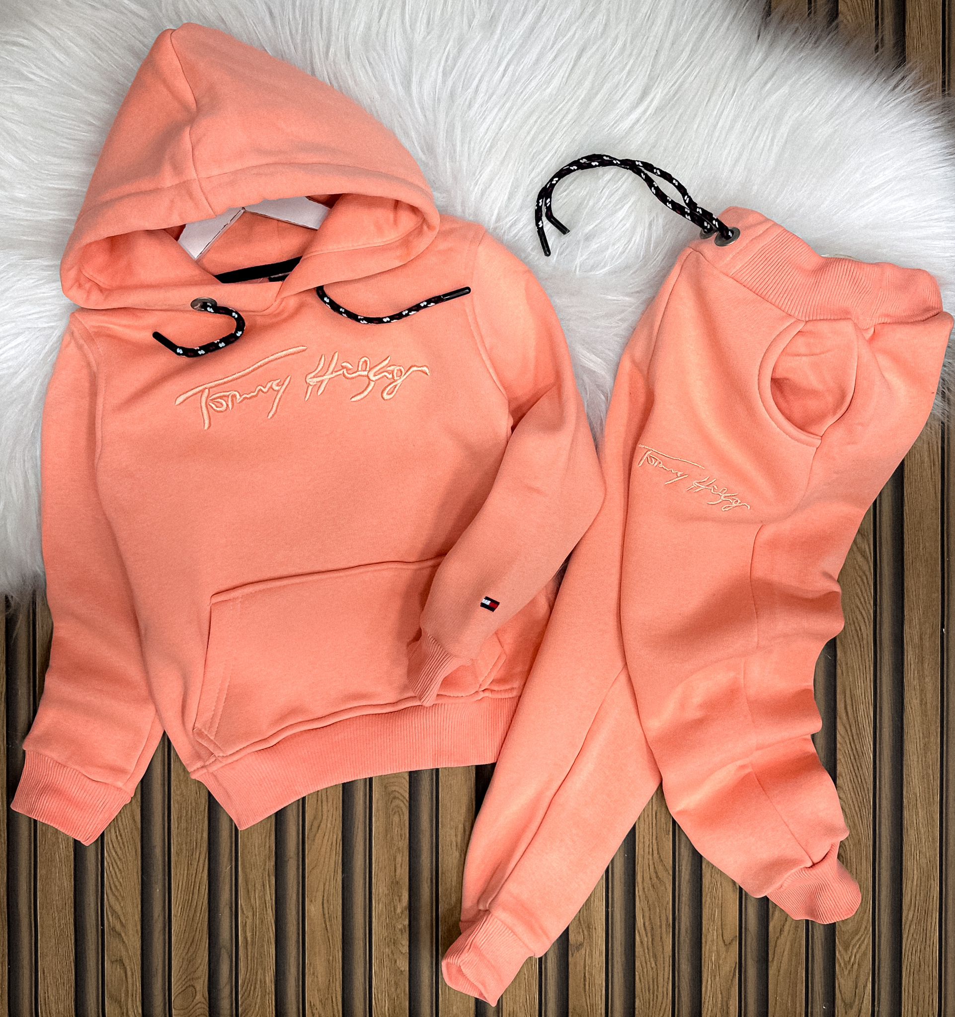 Kids clothing Girls  sweatpants set  heavy and warm clothes