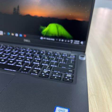 Dell Latitude 7400 – 8th Gen Intel Core i5, 16GB RAM, 128GB SSD | Ultra-Slim, High-Performance Business Laptop with Long Battery Life & Premium Build