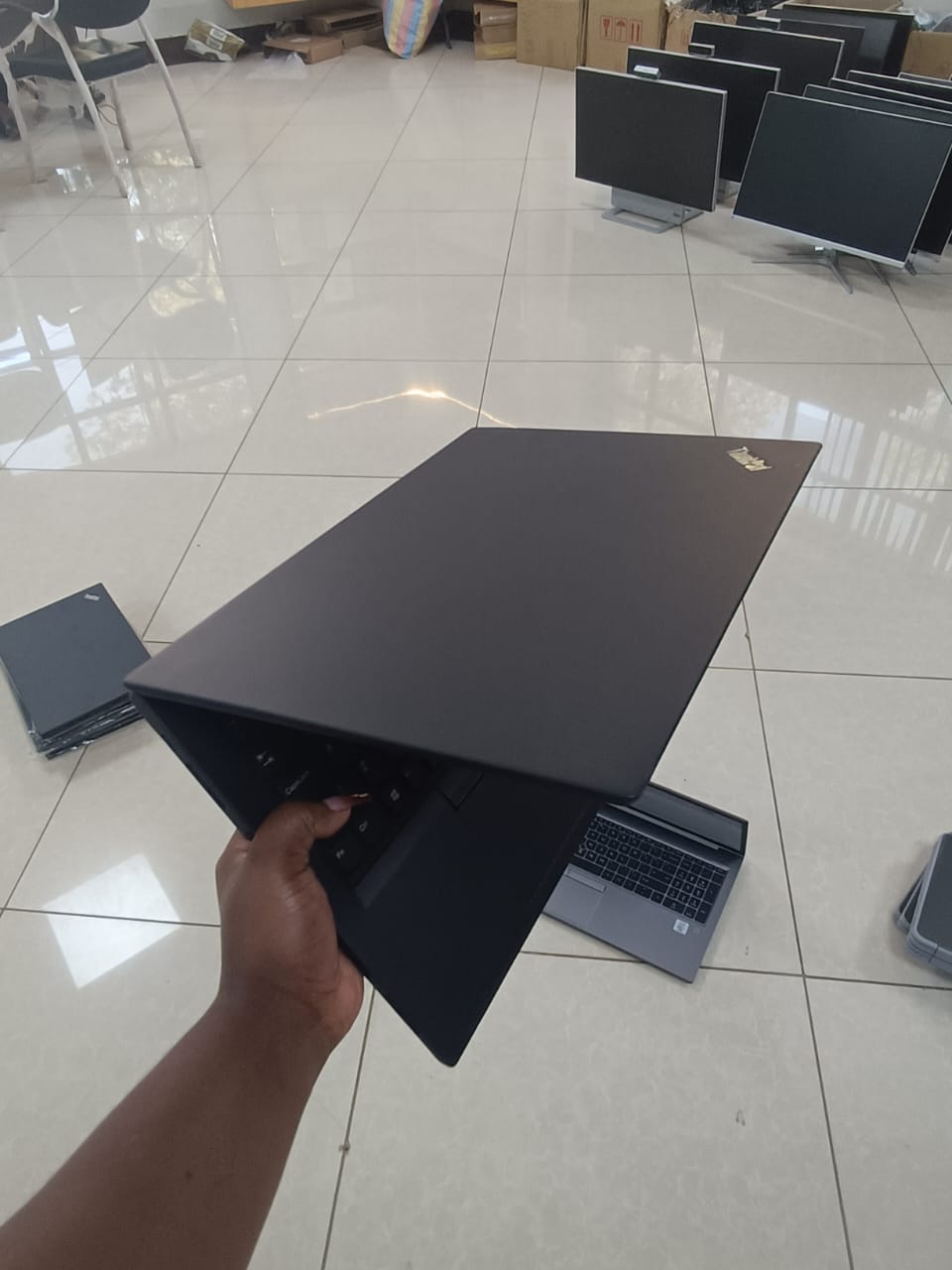 Lenovo ThinkPad X1 Carbon 6th Gen - Intel Core i5, 8GB RAM, 256GB SSD, 14” Full HD Ultrabook - Lightweight & Powerful Business Laptop