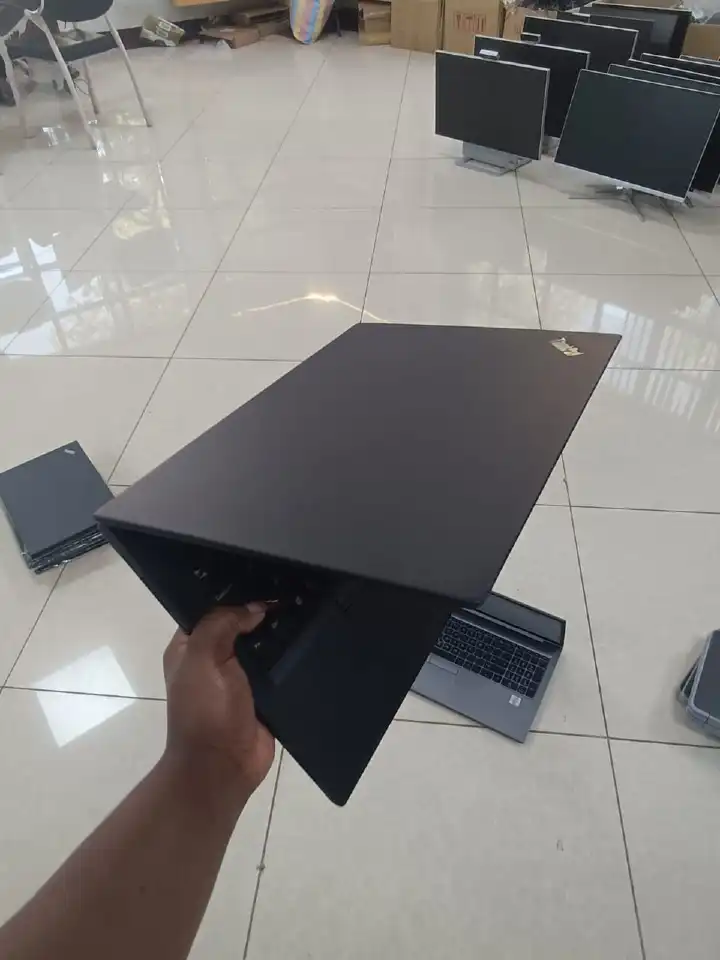Lenovo ThinkPad X1 Carbon 6th Gen - Intel Core i5, 8GB RAM, 256GB SSD, 14” Full HD Ultrabook - Lightweight & Powerful Business Laptop