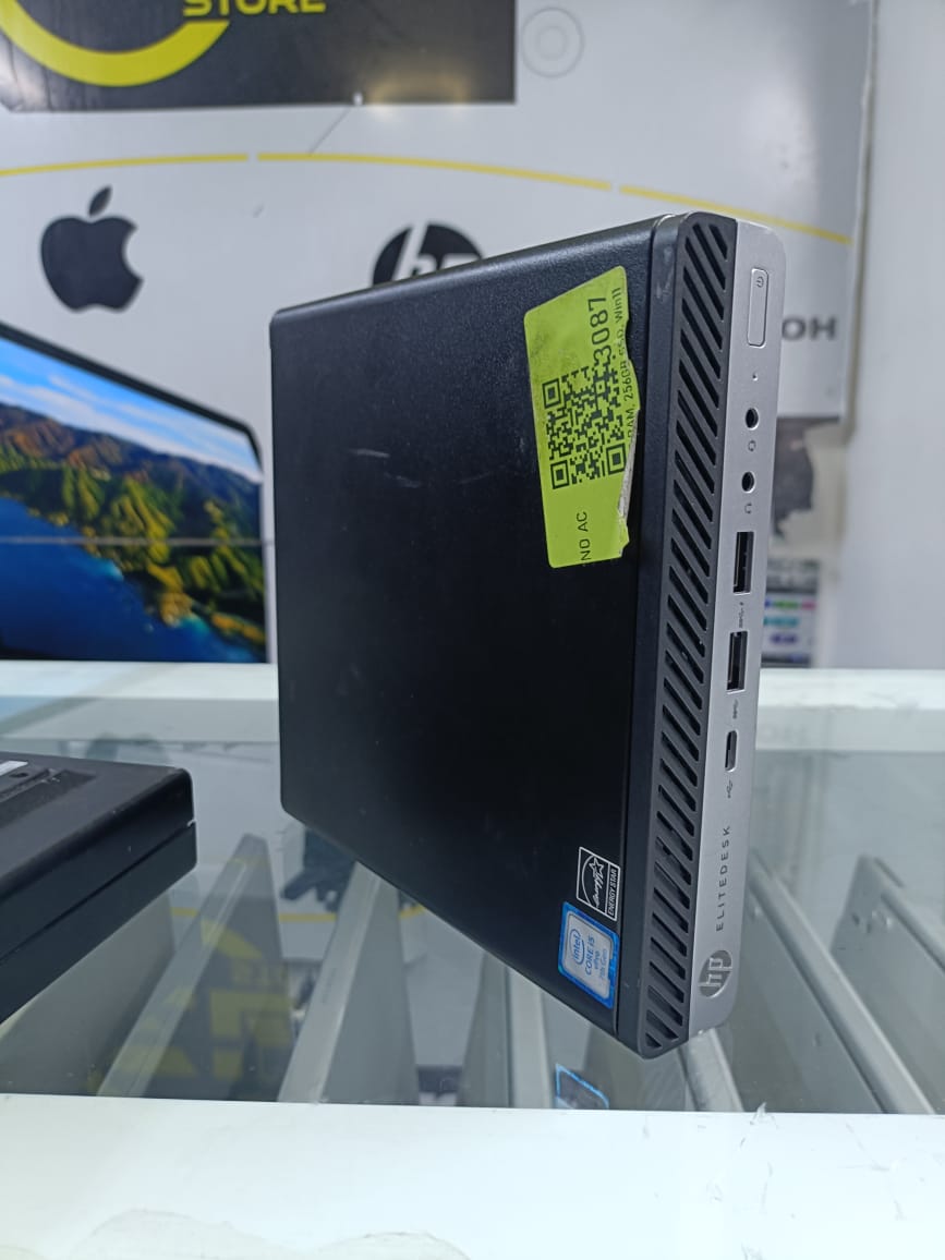 REFUBLISHED HP ELITEDESK 800 G3 DESKTOP  COI5 7TH GENERATION 8GBRAM 256GBSSD
Performance: Reliable and efficient for business, home office, and everyday computing needs