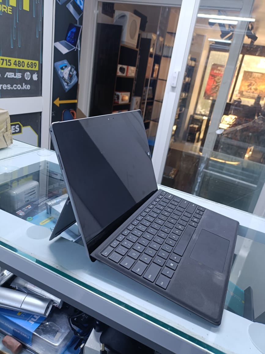MICROSOFT SURFACE PRO 3 COI5 4TH GENERATION 4GBRAM 128GSSD DETACHABLE
 A versatile 2-in-1 device that combines the portability of a tablet with the functionality of a laptop.