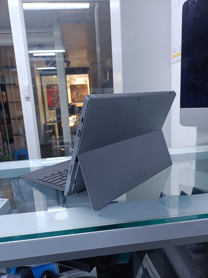 MICROSOFT SURFACE PRO 3 COI5 4TH GENERATION 4GBRAM 128GSSD DETACHABLE
 A versatile 2-in-1 device that combines the portability of a tablet with the functionality of a laptop.