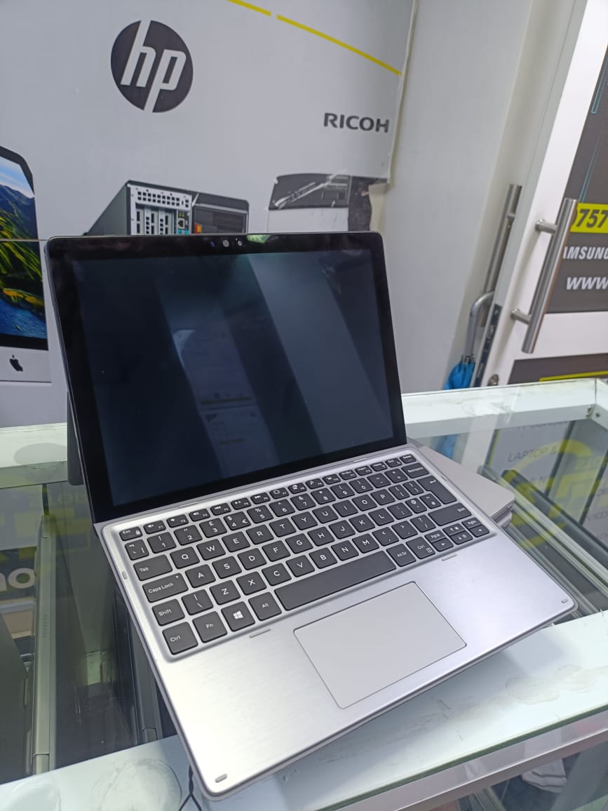 REFURBLISHED DELL LATITUDE 7200 2IN 1 COI5 8TH GENERATION 8GBRAM 256GBSSD TOUCH SCREEN  WITH STYLUS PEN
Long warranty and solid productivity performanceSturdy build, full TB3, micro‑SD, LTE options